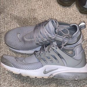 Nike Prestos